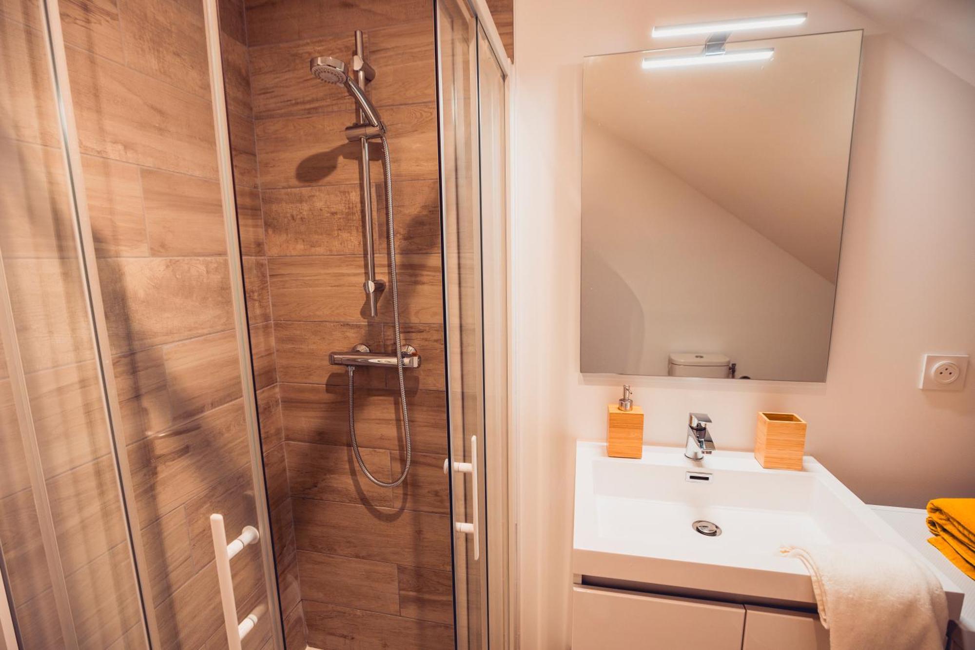 Loft Lumineux Tres Spacieux - Parking Gratuit Châteauroux Buitenkant foto